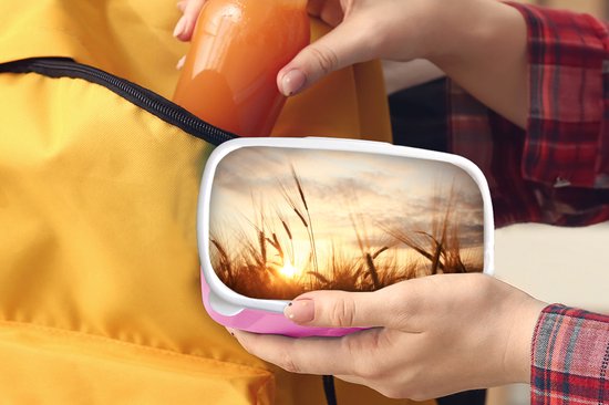 Broodtrommel Roze - Lunchbox - Brooddoos - Riet - Gras - Zonsondergang - Natuur - Horizon - 18x12x6 cm - Kinderen - Meisje