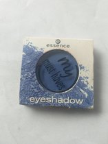 Essence eyeshadow #16 dare to wear!