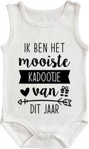 Romper - Ik ben het mooiste kadootje van dit jaar - maat: 98/104 - kapmouw - baby - zwangerschap aankondiging - papa - romper papa - mama - romper mama - rompertjes baby - rompertj