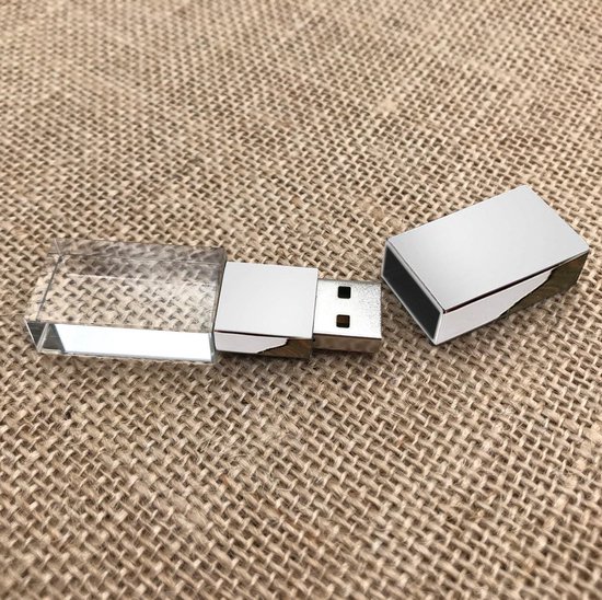 Foto: Kristal usb stick met zilver kleur metale dop 32gb glas usb stick glazen usb stick 