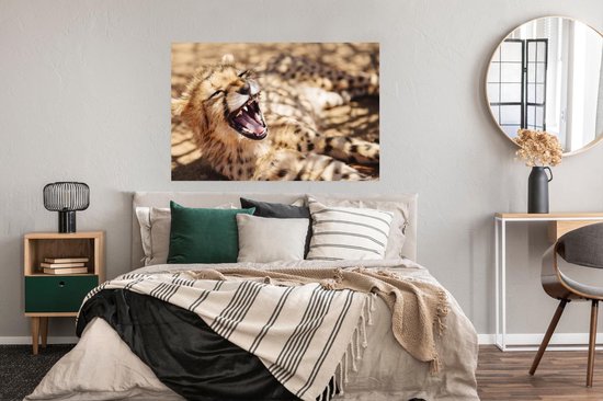 Poster Bébé guépard dans la savane papier 120x80 cm - Tirage photo sur Poster (décoration murale salon / chambre) / Poster Animaux sauvages