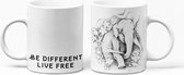 The Mokken Boutique - Een Mok voor Vaderdag - Een unieke mok in zwart-wit: "Be Different - Live Free"