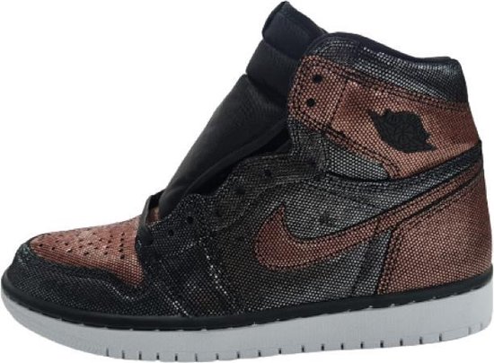 Nike Air Jordan 1 Hi OG Fearless Damesschoen - Zwart maat 40.5 | bol.com