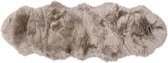 Designer schapenvacht vloerkleed 180 x 60 cm patchwork licht taupe; Taupe | Hoogpolig vloerkleed natuurlijke vorm.