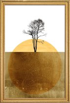JUNIQE - Poster met houten lijst Golden Ocean -40x60 /Geel