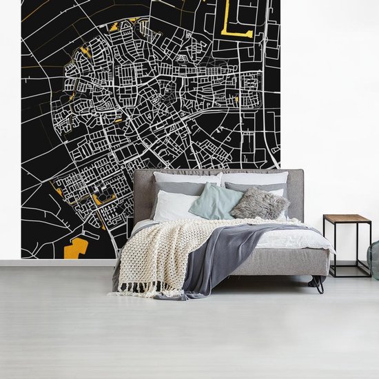 Behang - Fotobehang Kaart - Oss - Goud - Zwart - Breedte 220 cm x hoogte 220 cm