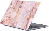 Case geschikt voor Apple MacBook Air 13 (2018-2020) - Mobigear - Marble Serie - Hardcover - Roze - Geschikt voor Apple MacBook Air 13 (2018-2020) Cover