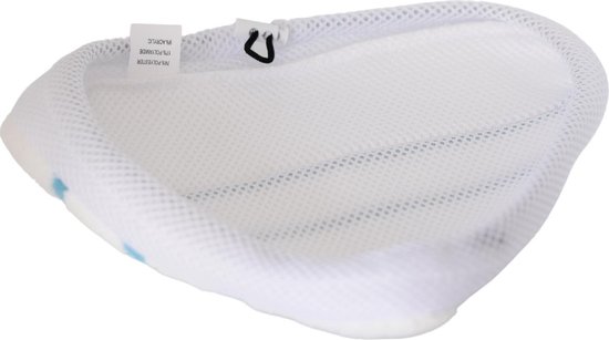 Witte stoomdoek met een mesh-buitenkant en een label met 74% polyester, 17% polyamide, 9% acryl.