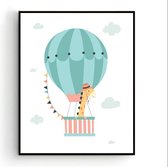 Poster Giraf in een Luchtballon - Kinderkamer - Dierenposter - Babykamer / Kinderposter - Babyshower Cadeau - Muurdecoratie - 50x40cm - Postercity