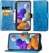 Voor Samsung Galaxy A21s Lucky Clover Pressed Flowers Pattern Leather Case met houder & kaartsleuven & portemonnee & draagriem (blauw)