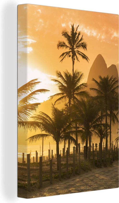 Palmen bij zonsondergang op het Ipanema-strand in Rio De Janeiro Canvas 60x90 cm - Foto print op Canvas schilderij (Wanddecoratie woonkamer / slaapkamer)