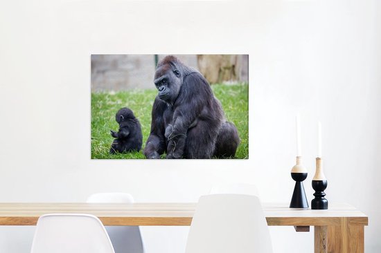 Canvas Schilderij Een grote Gorilla met zijn baby - 60x40 cm - Wanddecoratie