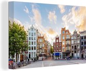 Canvas - Amsterdam - Grachtenpand - Architectuur - Woondecoratie - 140x90 cm - Schilderijen op canvas - Canvas schilderij