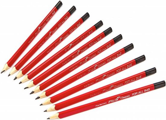 Tien rode Pica potloden met zwarte dop, 'Pica CLASSIC FOR ALL 545' opdruk, liggend op witte ondergrond.
