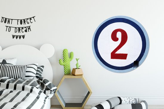 numéro deux rouge dans un cercle blanc Cercle mural aluminium ⌀ 90 cm - impression photo sur cercle mural / cercle vivant / cercle de jardin (décoration murale)