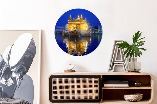 WallCircle - Wandcirkel ⌀ 60 - Verlichte Harmandir Sahib Tempel in de avond - Ronde schilderijen woonkamer - Wandbord rond - Muurdecoratie cirkel - Kamer decoratie binnen - Wanddecoratie muurcirkel - Woonaccessoires