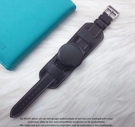 Zwart leren Bandje voor bepaalde 20mm smartwatches van verschillende bekende merken (zie lijst met compatibele modellen in producttekst) - Maat: zie foto – 20 mm black leather smartwatch strap - Leder - Leer