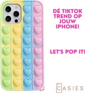 Casies Apple iPhone XR Pop It Fidget Toy telefoonhoesje - Rainbow Heart case - Gezien op TikTok - Soft case hoesje - Fidget Toys