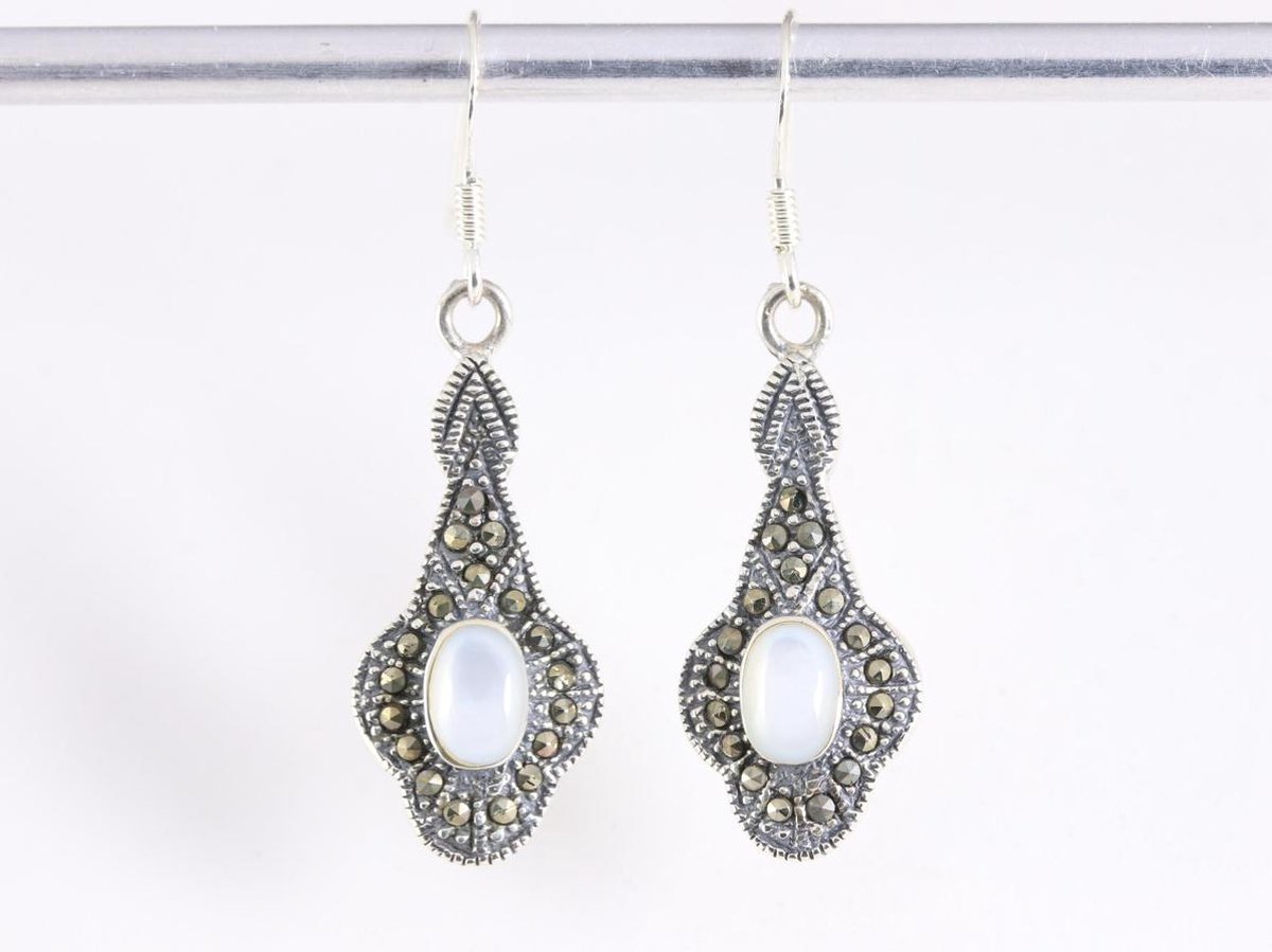 Boucles D'oreilles Clips Argenté, Marcassites Et Nacre - Occasion