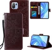 Voor xiaomi mi 11 lite totem bloem reliëf horizontale flip tpu + pu lederen tas met houder & kaartsleuven & portemonnee (bruin)