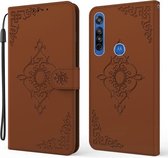 Voor Motorola Moto G8 Reliëf Fortuin Bloem Patroon Horizontale Flip Leren Case met Houder & Kaartsleuf & Portemonnee & Lanyard (Bruin)