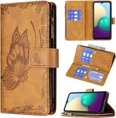 Voor Samsung Galaxy A02 Vliegende Vlinder Embossing Patroon Rits Horizontale Flip Leren Case met Houder & Kaartsleuven & Portemonnee (Bruin)