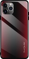 Voor iPhone 11 Pro Max koolstofvezel textuur kleurverloop glazen behuizing (rood)