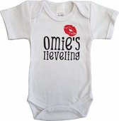 Witte romper met "Omie's lieveling" - maat 80 - babyshower, zwanger, cadeautje, kraamcadeau, grappig, geschenk, baby, tekst, bodieke