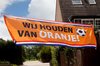 Straatbanner 'Wij houden van Oranje' (74 x 220 cm)