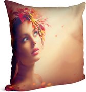 Vrouw in het zonlicht - Foto op Sierkussen - 40 x 40 cm