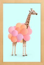 JUNIQE - Poster in houten lijst Party Giraffe -20x30 /Oranje & Roze