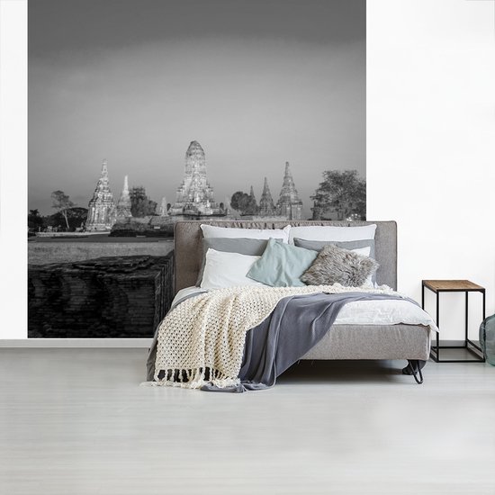Papier peint Wat Papier peint photo - Tours Wat Chaiwatthanaram, Thaïlande - Zwart- Wit largeur 220 cm x hauteur 220 cm - Impression photo sur papier peint vinyle (disponible en 7 formats) - chambre/séjour/bureau