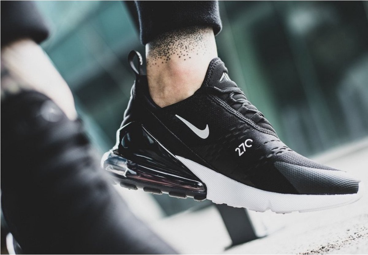 Nike Air Max 270 Heren Sneakers - Maat 42.5 | bol