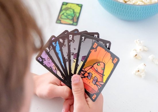 999 Games - Valse Motten - Kaartspel - Familiespel - Actiespel