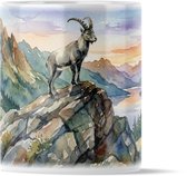 Mok Aquarel Series: Steenbok op Bergtop - Alpen Ibex Print Koffiemok - Wintersport Kunst Cadeau voor hem & haar: Vriend Vriendin of Collega - Sfeervolle Thee Beker met Bergmeer - Stoer Verjaardagscadeau Vrouw - Oostenrijk Decoratie