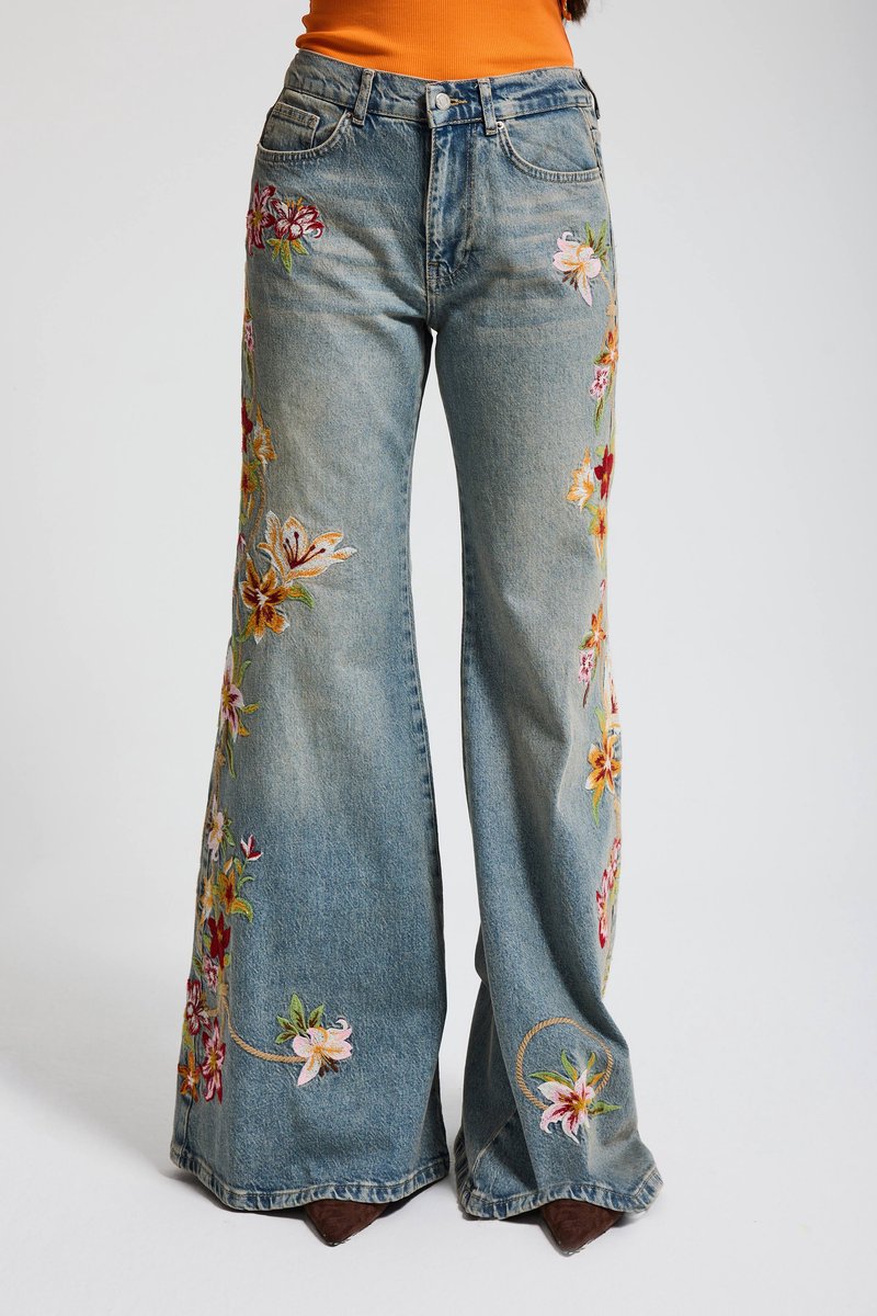 It's Basic - ELASTICATED WAIST FLARE JEANS