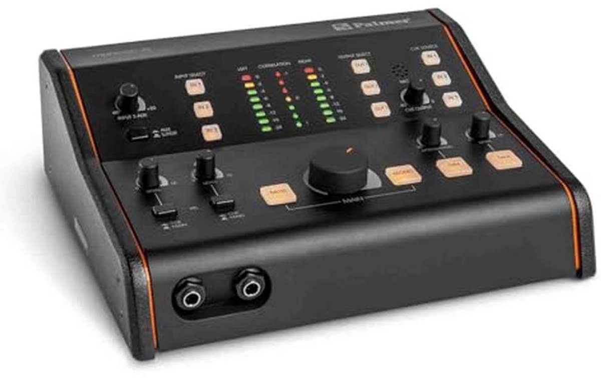 Actieve studiomonitor-controller met ergonomisch design en meerdere ingangen