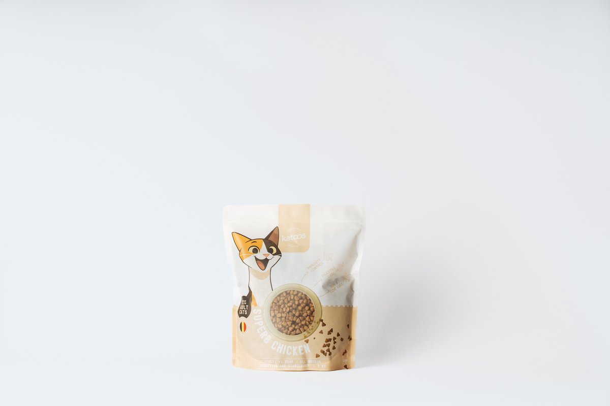 Katoos Superb chicken premium food voor volwassen katten