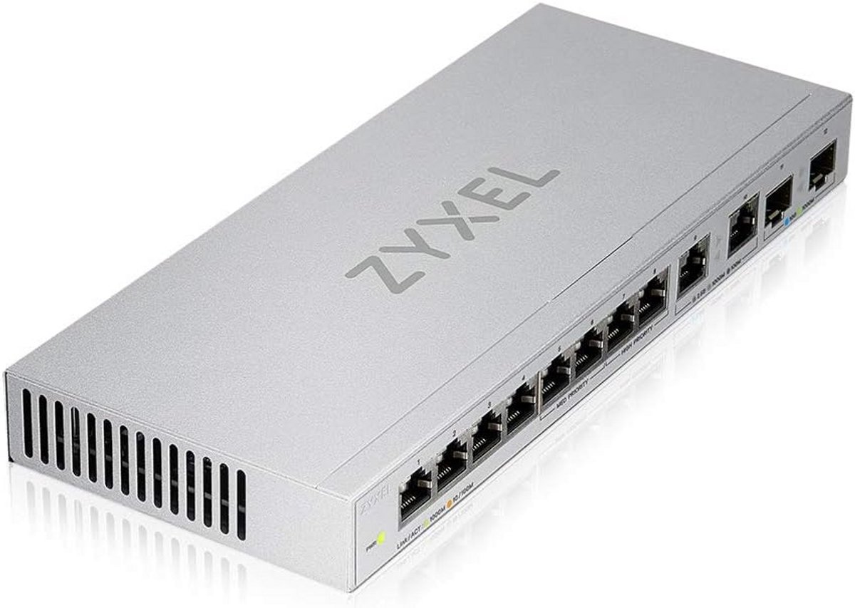 Unmanaged Multi-Gigabit Switch 12 Poorten: 2x 10G SFP+, 2x 2.5G, 8x 1G - Plug & Play