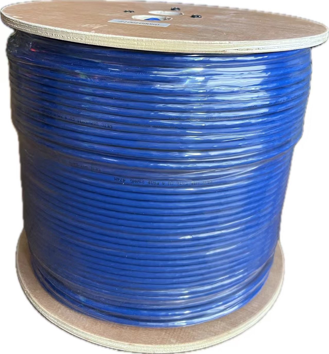 Cable Connects CAT6 UTP cable on 500 meters roll