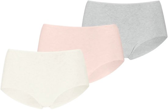 Ensemble de trois shorties PUMA en blanc, rose et gris.