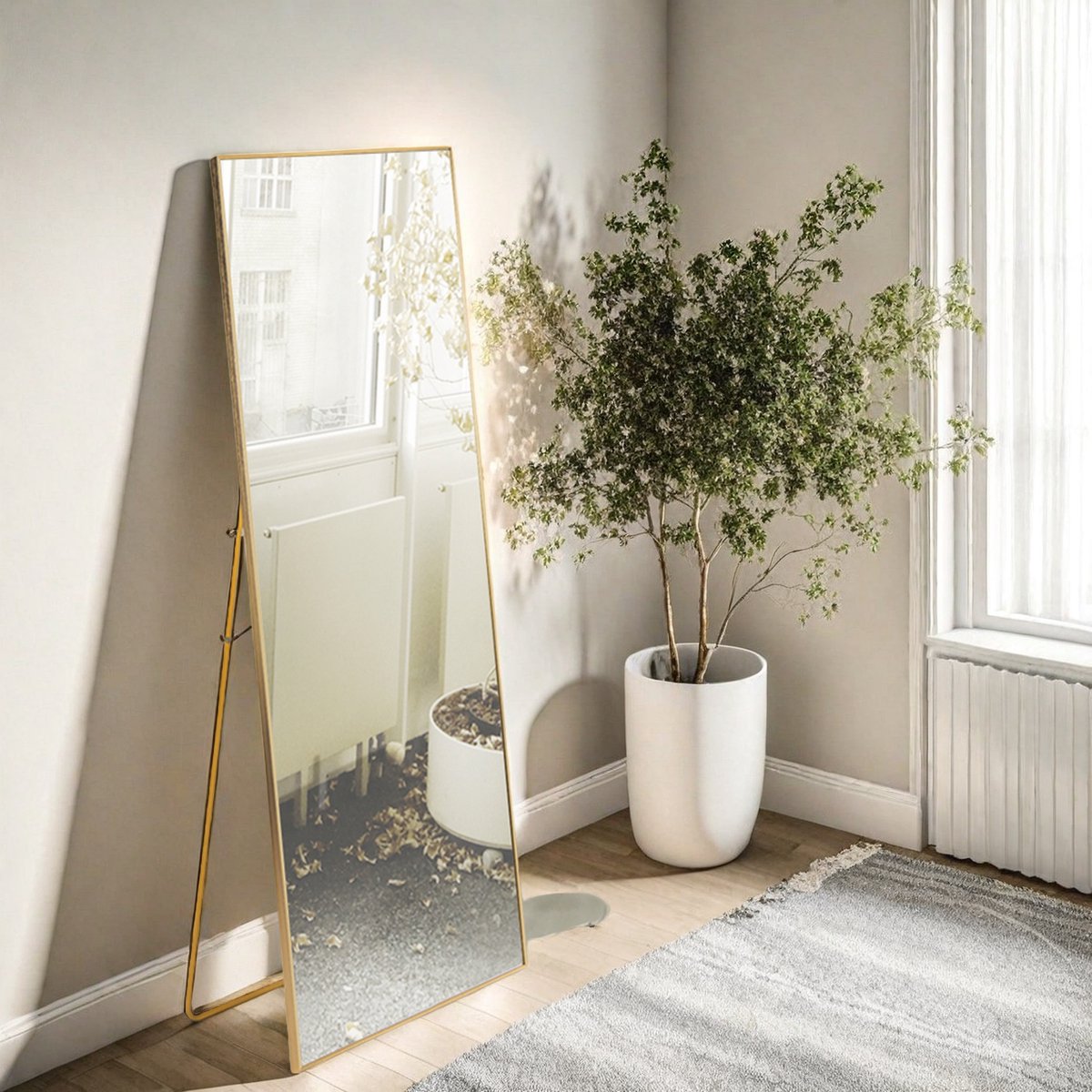 Vierkante staande spiegel 150 x 40 cm, met verstelbare standaard, goudkleurig aluminium frame, kan staand of leunend worden geplaatst, voor woonkamer of garderobe.