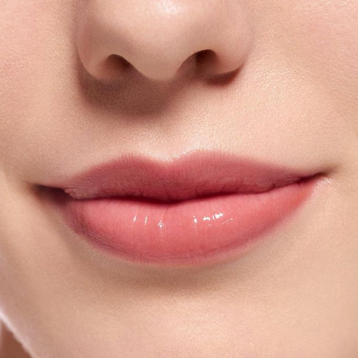 essence Juicy Bomb Plumping Lipgloss 04 Blossom Peach 2,6 ml — cadeau in Cadeau-ideeën - foto 8