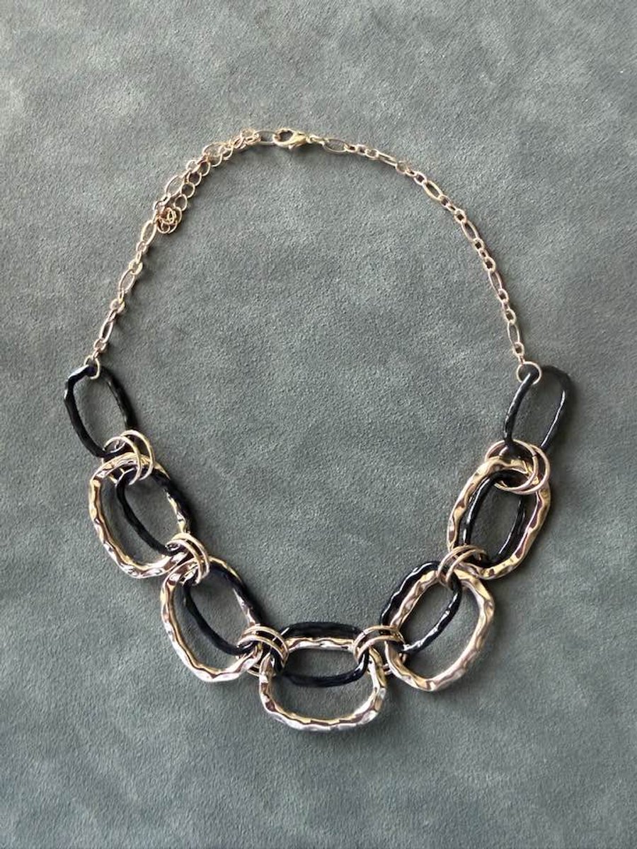 My Sweet Romance® - dames ketting - goudkleurig - met grote zwarte en goudkleurige schakels - lengte ketting 43 cm (plus 5 cm)
