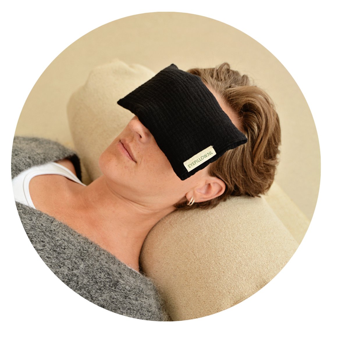 Eyepillow black cotton. Amethist & Lavendel
