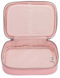 Open roze etui met lichtroze voering, met vakjes voor pennen.