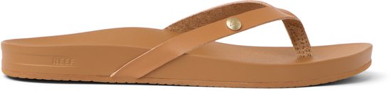 Bruine Reef teenslipper met leren bandjes en Reef logo op de zool.