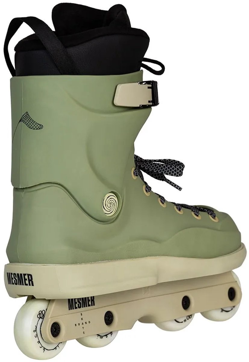 Mesmer Trone Dominic Bruce Skates Groen