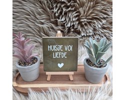 Robuust Wenstegeltje – Huisje vol Liefde – Wanddecoratie – Cadeau voor Nieuwe Woning, Housewarming of Gezinscadeau – Sfeervol en Persoonlijk - Vriend(in) – Trendy nu – Decoratief Tegeltje met Standaard – Cadeau Idee - Tegeltje met tekst