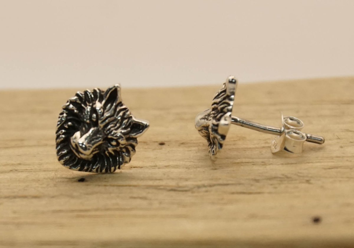 Zilveren oorknoppen wolven - kleine wolven oorknopjes gemaakt van 925 zilver - leuke oorknoppen van dieren - wilde dieren oorknoppen van sterling zilver